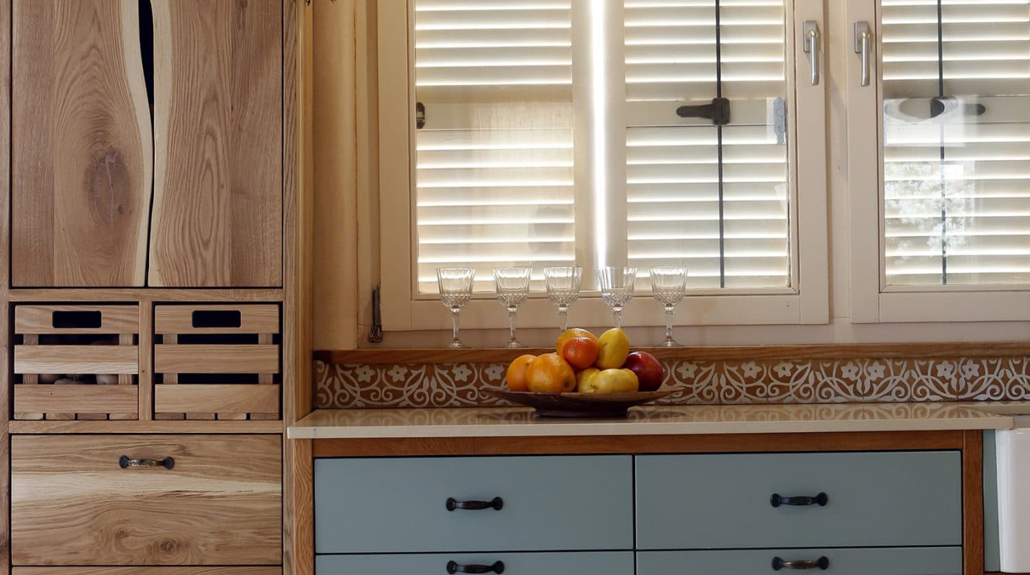 כלי מטבח מעץ מלא - תומר פרטוק מטבח כפרי